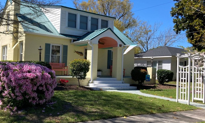 Morehead City Casa | Sandbar Cottage - Close to downtown Morehead City