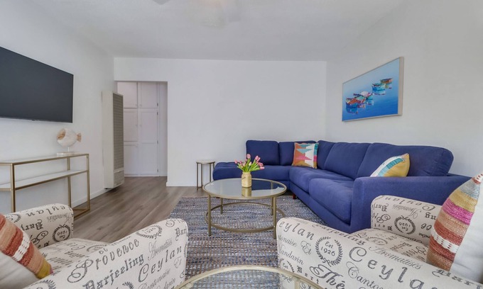 Beach Barber Tract Cabaña | Sandcastle: 2 Bedroom, 1 Bath Cottage with secluded backyard and walking distance to beach.