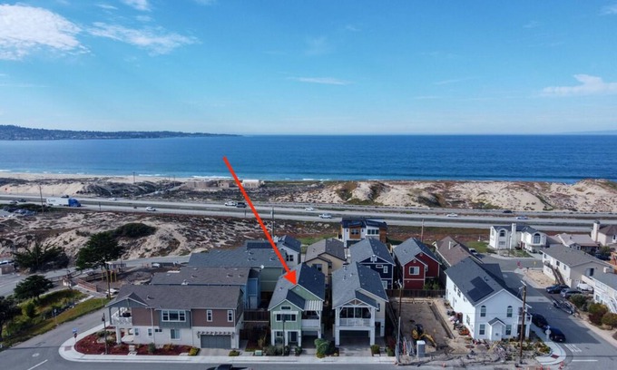 Sand City Casa | Sandcastle - Sand City House - Hidden Beach Gem
