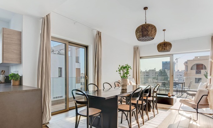 Potamos tis Germasogeias Apartamento | Sanders Evolution - Chic 3-bdr Apt w Shared Pool