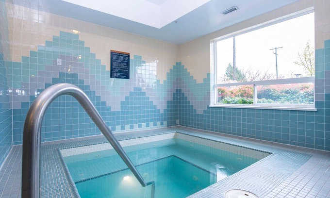 Richmond Hotel | Sandman Hotel Vancouver Airport