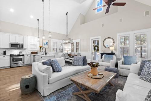 Watercolor Casa | Sandpiper Cottage