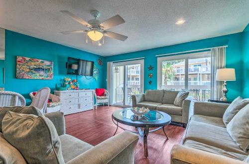 Holiday Isle Apartamento | Sandpiper Cove Escape on Canal - Walk to Beach!