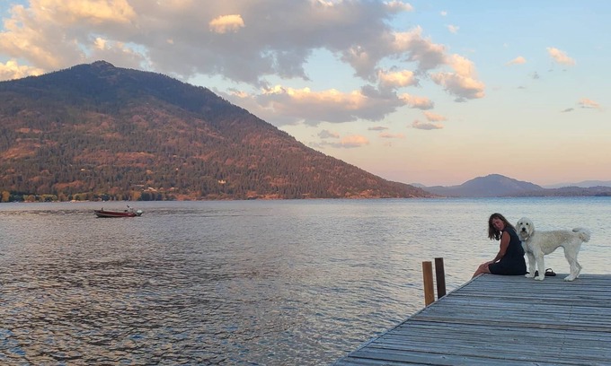 Sandpoint Alquiler De RV | Sandpoint's Boho bell tent on Lake Pend Oreille