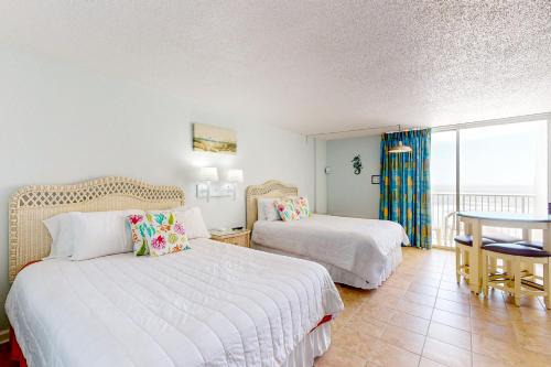 Myrtle Beach Hotel | Sands Ocean Club 416 Bank of Bad Habits