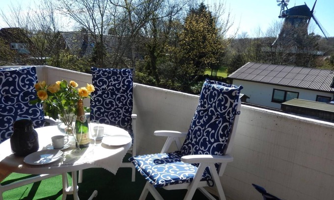 Fohr Apartamento | Sandwall 60, Whg. Wattwurm - Apartment Wattwurm - close to the beach, with a view of the mill