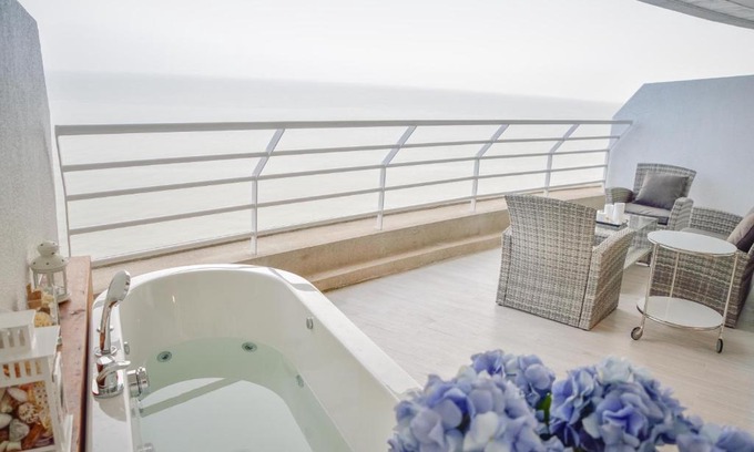 Cha-am Apartamento | Sandy Beach Condo 15E