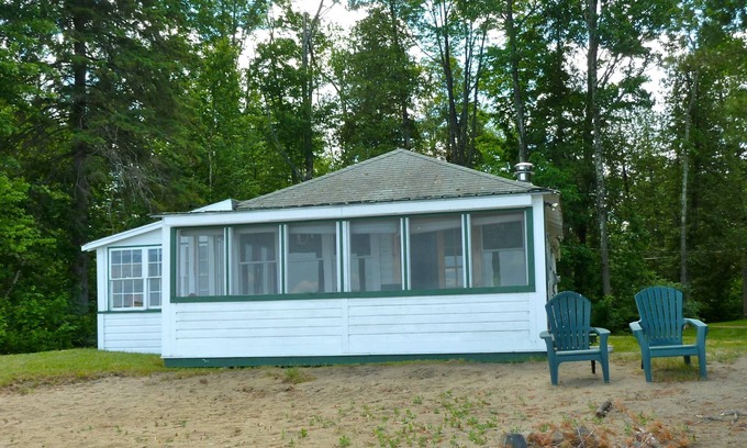 Derby Cabaña | Sandy beach cottage in Northeast Kingdom
