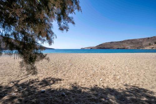 Ganema Casa | Sandy Beachfront House Ganema Serifos