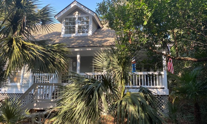 Bald Head Island Casa | Sandy Bottoms - Beautiful Ibis Roost home!