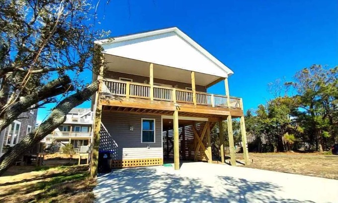 Caffeys Quarters Casa | Sandy Pants OBX/Duck
