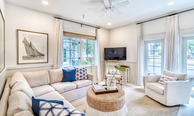 Treetop Condominio | Sandy Shells Flat - Close to St. Augustine Green & Cabana Pool! Ground Floor Unit!