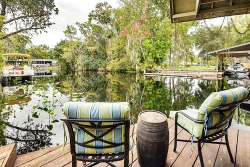Astor Casa | Sandy Shore and Multi-Boat Dock! St Johns River Home
