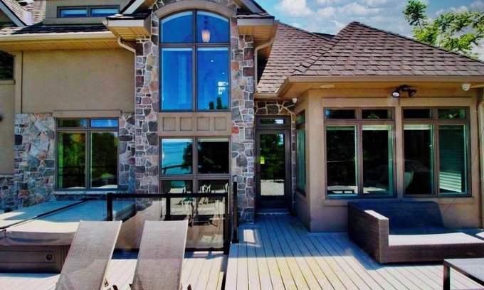 Zurich Cabaña | Sandy Shores Lakefront Cottage! Amazing Luxury On Lake Huron!