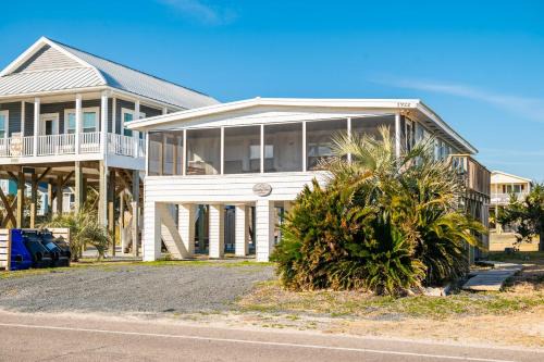 Long Beach Casa | Sandy Toes