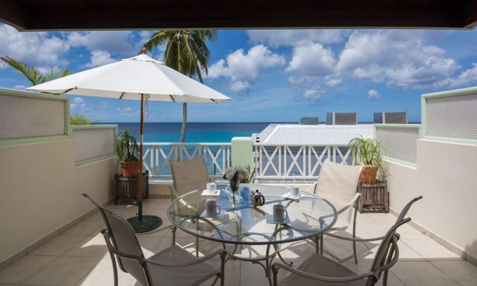 Douglas Casa | Sandy View by The Villa Life