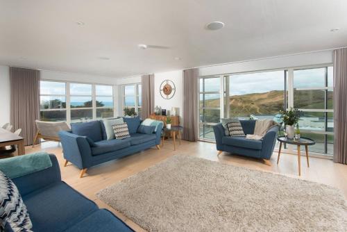 Holywell Casa | Sandyford, Holywell Bay