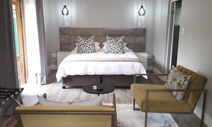 Himeville Casa | Sani Pass Manor Guest House