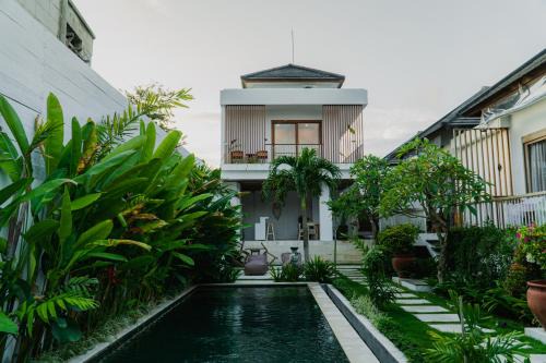 Uluwatu Hotel | Sanjula Uluwatu