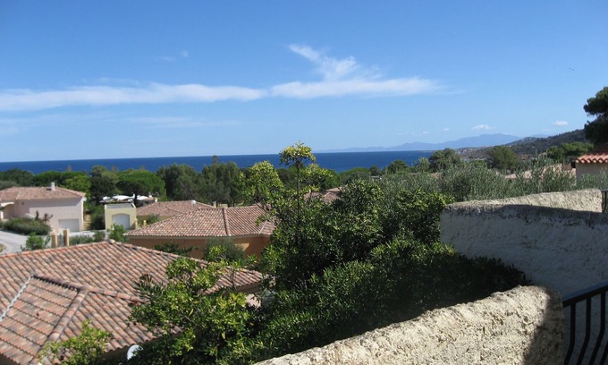 Marine de Saint Ambroggio Apartamento | Apartamento Sant Ambroggio - barrio Aria Marina
