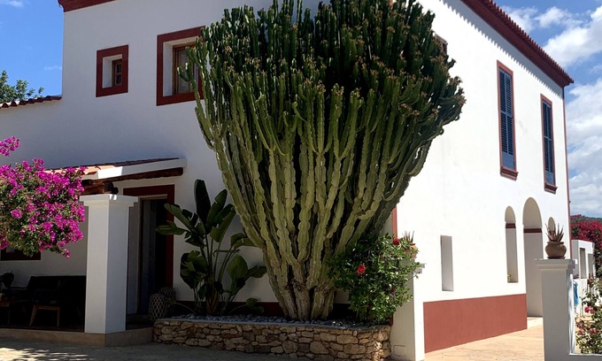 Sant Antoni de Portmany Casa | Sant Antoni De Portmany: Casa con jardín