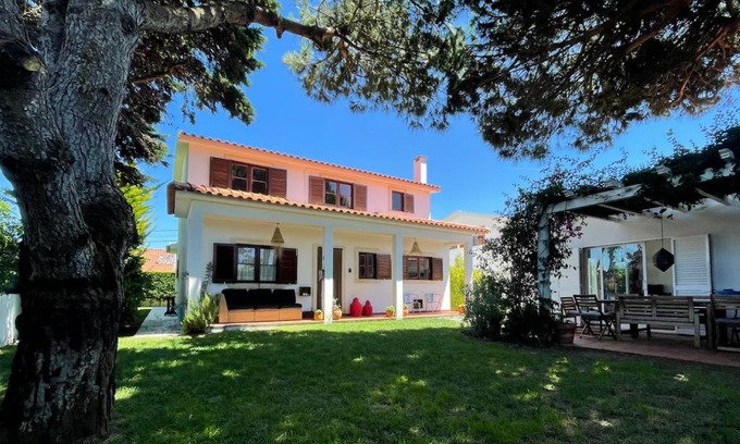 Torres Vedras Casa | Santa Cruz Beach House