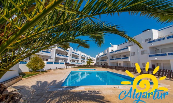 Santa Luzia Apartamento | Santa Luzia Residence by Algartur - 5 mins Downtown - Pool & Wi-Fi
