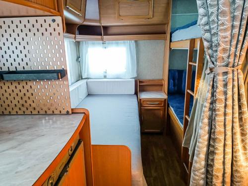 Rovaniemi Otro | Santa's winter Caravan-Kabe Smaragd
