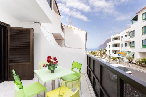 Los Gigantes Apartamento | Santana Sunshine by Sunkeyrents