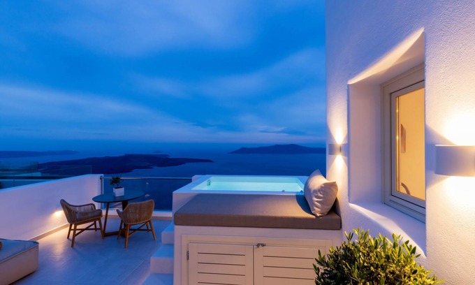 Firostefani Apartamento | Santorini View Studios-Adults Only