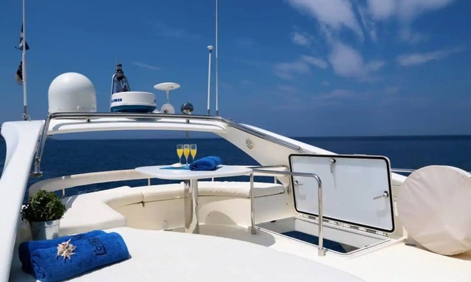 Oia Alquiler De Eote | Santorini yacht - Yacht in Santorini - Ferretti 55 by Fantasia Villas