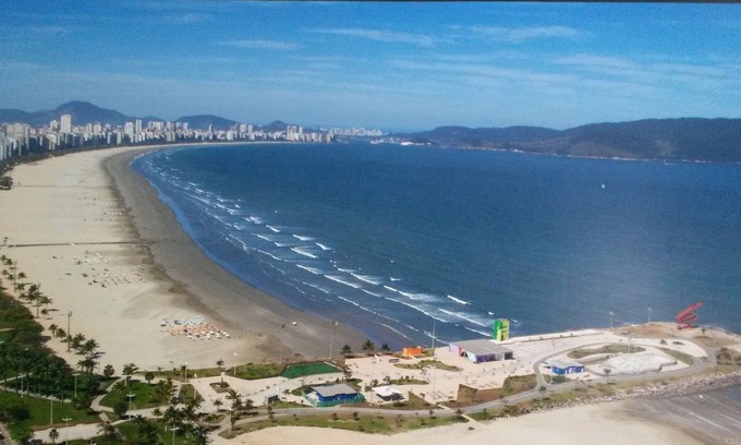 Aparecida Apartamento | Santos encajan en el paseo marítimo
