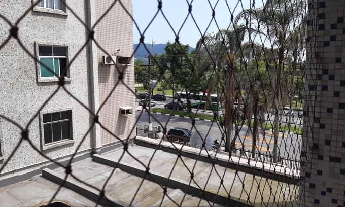 Aparecida Apartamento | Santos frente a la playa cerca de Praiamar Laser Court Tennis Family Sleeps 8