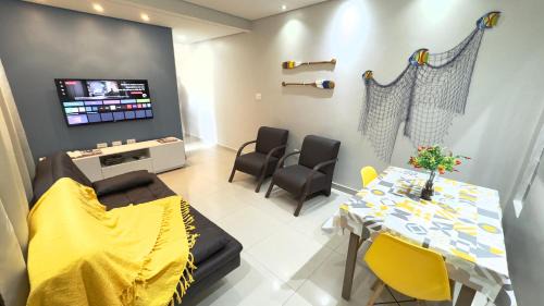 Gonzaga Apartamento | Santos - Gonzaga - 1 quadra praia com garagem