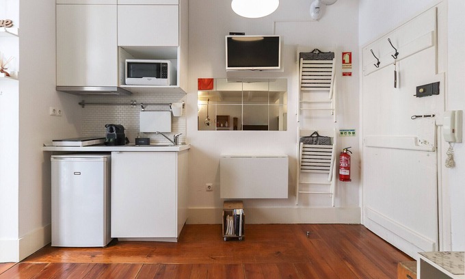 Misericordia Apartamento | Santos Tiny Studio by Homing