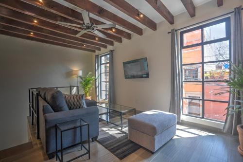Colonia San Antonio Apartamento | Santuario de la Paz - Newly Modern Renovated Apt