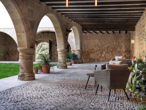 Peñarroya de Tastavins Hotel | Santuario Virgen de la Fuente