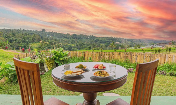 Penebel Casa | Santya Loka Lodge & Twin Waterfall