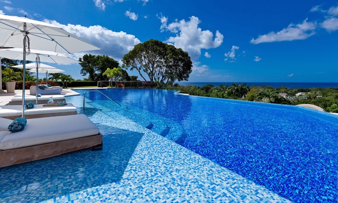 Paynes Bay Villa | Sandy Lane-Sanzaru in Saint James by Personal Villas - Impeccable Villa with Fiv