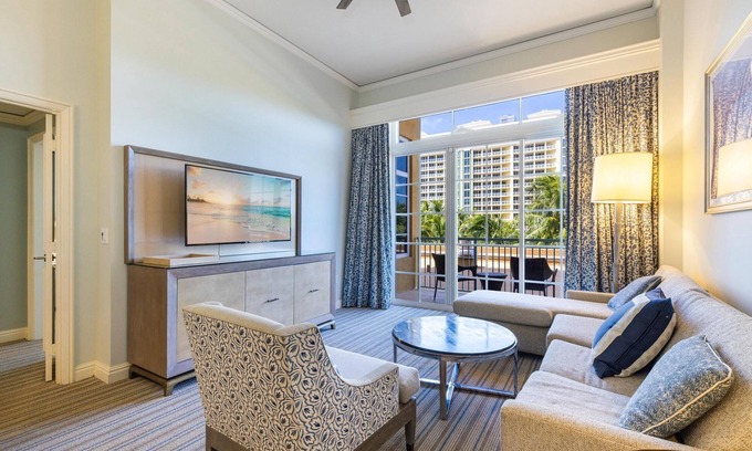 Key Biscayne Condominio | Sapphire by VIAC - Breathtaking 2BR Unit Set @ Ritz Carlton-Biscayne