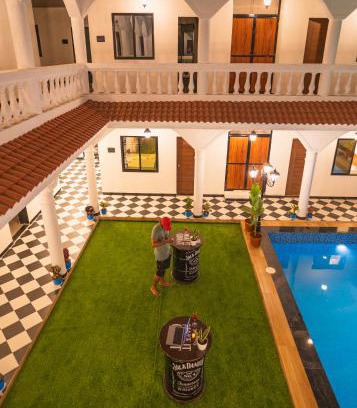 Chendhare Complejo | Sapphire Mansion