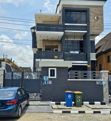 Lagos Apartamento | Sapphire Residences by Crystal Magodo