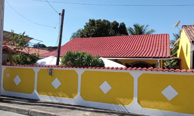 Saquarema Casa | Saquarema - Casa Amarela ! Entre a praia e a Lagoa !