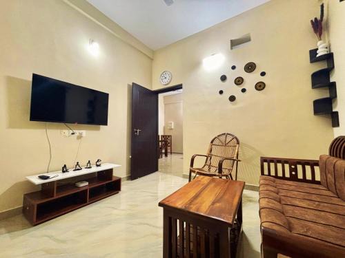 Perintalmanna Casa | Saraa Homes Fully Furnished 2BHK Apartment