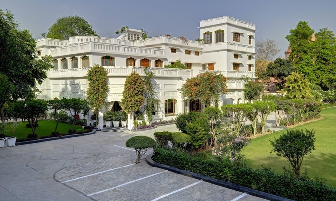 Mohangarh Hotel | Saraca Hotel Lucknow