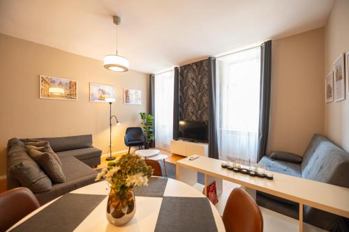 Erzsebetvaros Apartamento | Sarah's Home with POOL, WELLNESS, FITNESS