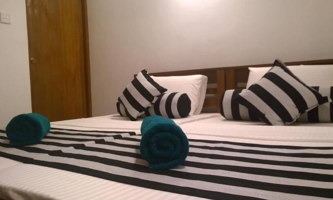Peradeniya Hotel | Sarala Residence
