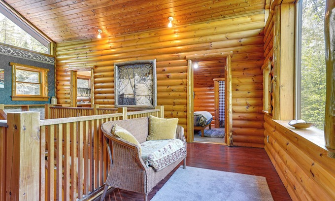 Saranac Lake Cabaña | Saranac Lake Cabin w/ Deck: Pets Welcome!