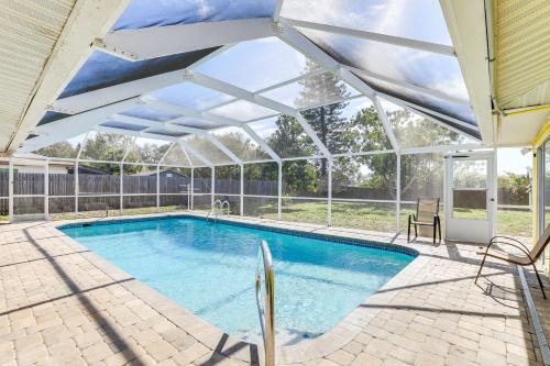 Whitfield Casa | Sarasota Home with Heated Pool 3 Mi to Airport!