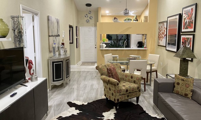 Braden River Villa | Sarasota Paradise UTC Mall / Ringling Museum / St. Armen's Circle / Small Pet